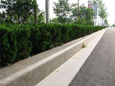 路沿石滑模路沿石也称道牙石或路边石、 路牙石