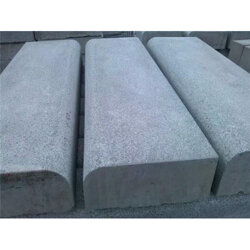 渗水砖 质量好的仿石路沿石 厂家直销