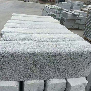 芝麻灰路沿石价格及选购指南